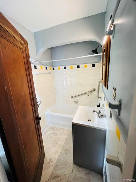 12875 Steel Street Property Photo 9