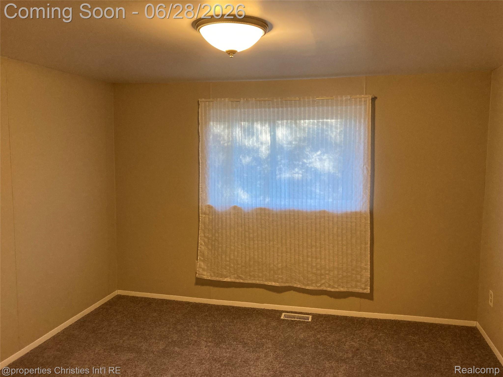 261 Charterhouse Drive Property Photo 13