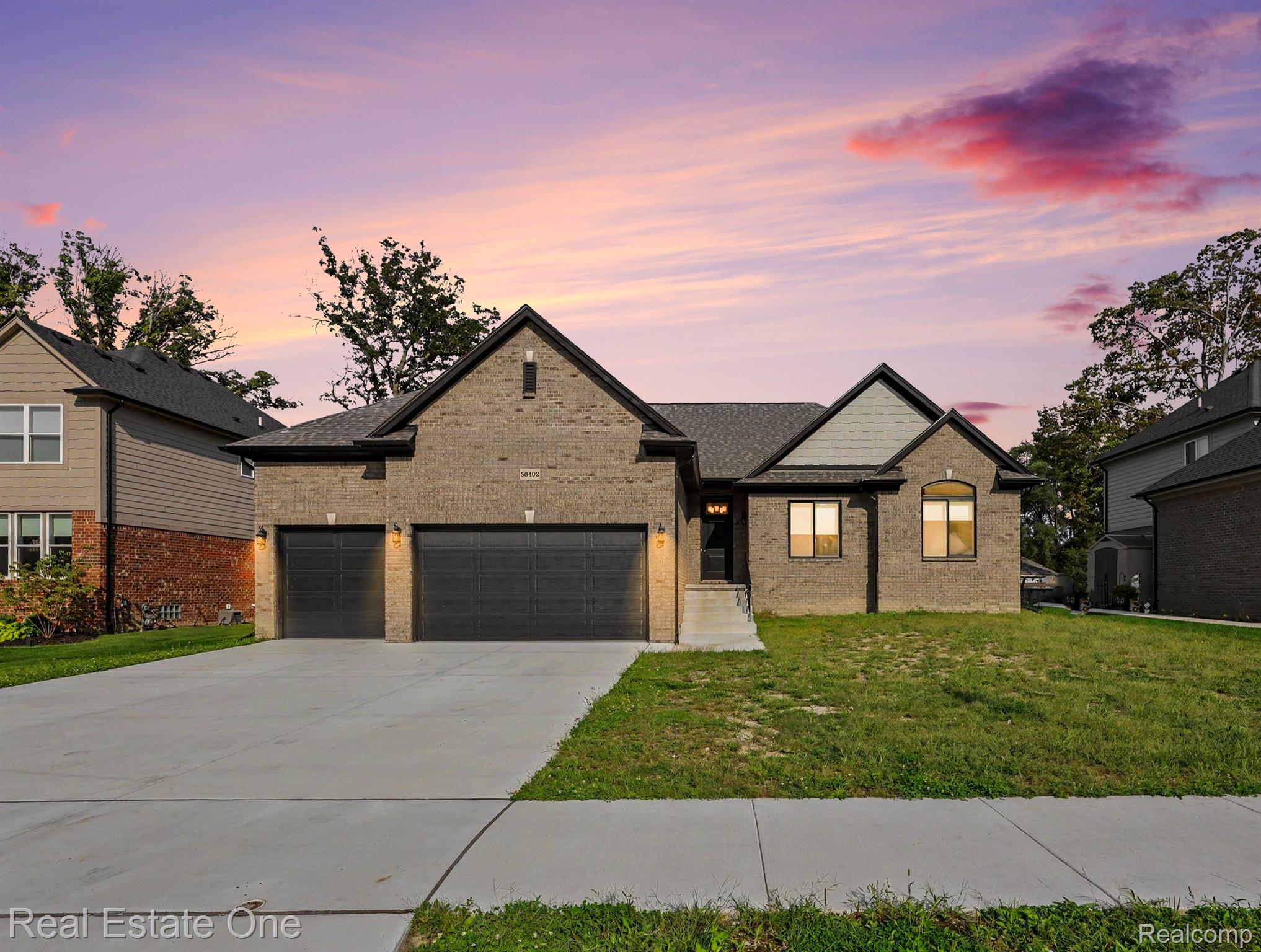 50402 Oakbrooke Drive Property Photo 1