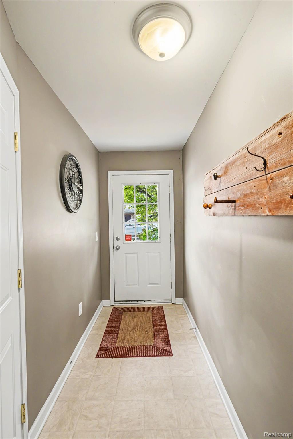 2234 Knotty Pine Trail Property Photo 3