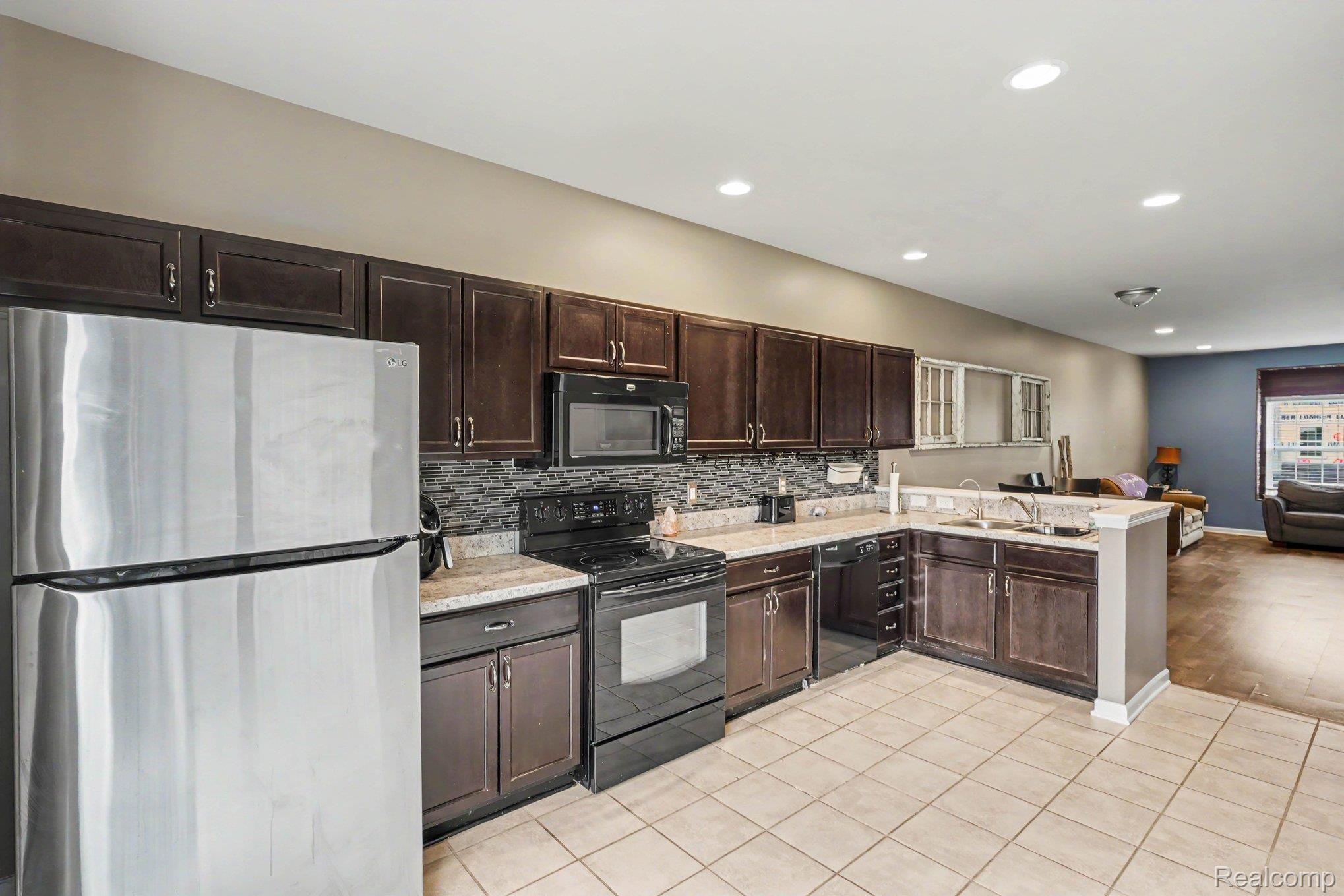 2234 Knotty Pine Trail Property Photo 9