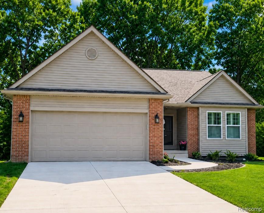 11449 Hidden Oaks Drive Property Photo 1