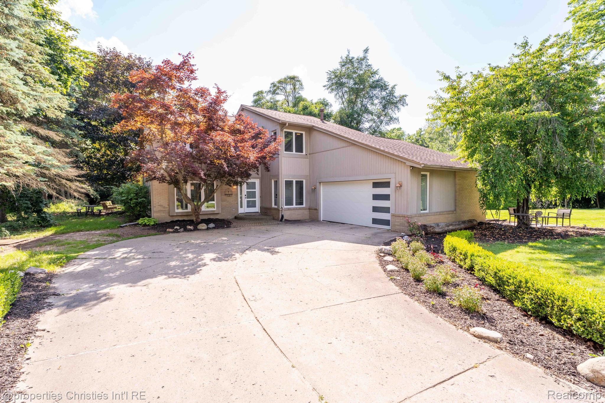2766 Acorn Road Property Photo 1
