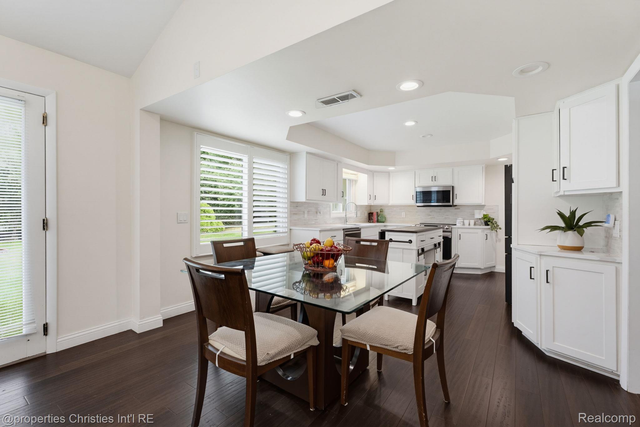 2766 Acorn Road Property Photo 11