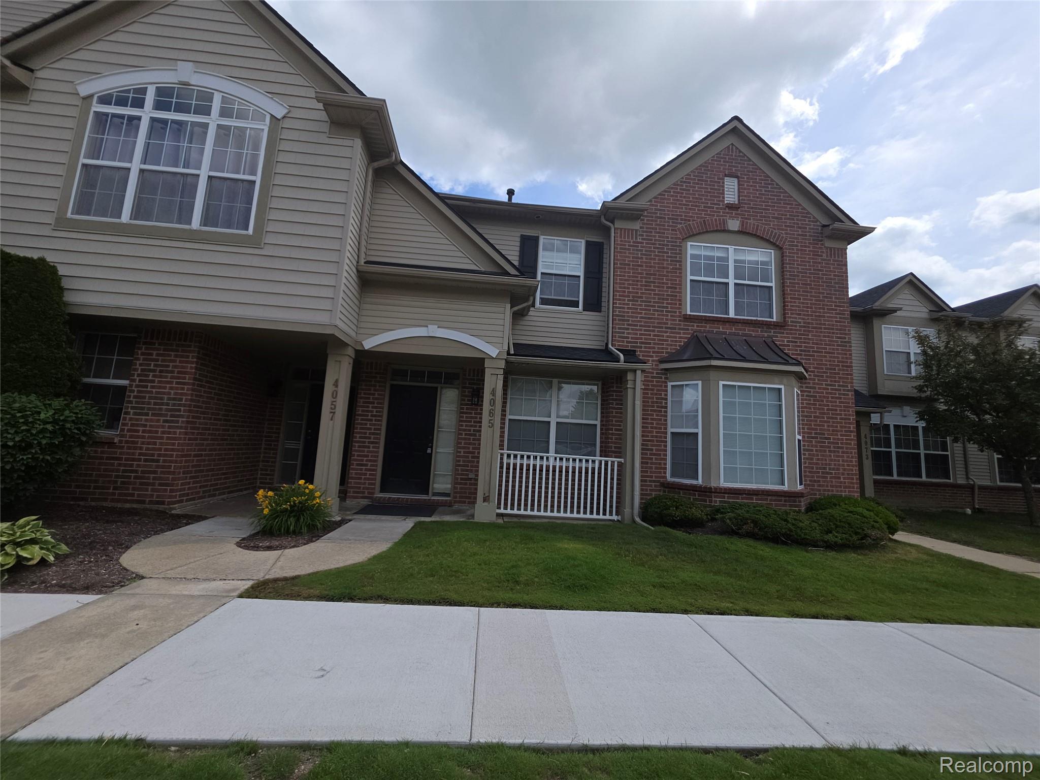4065 Radcliff Drive Property Photo 1