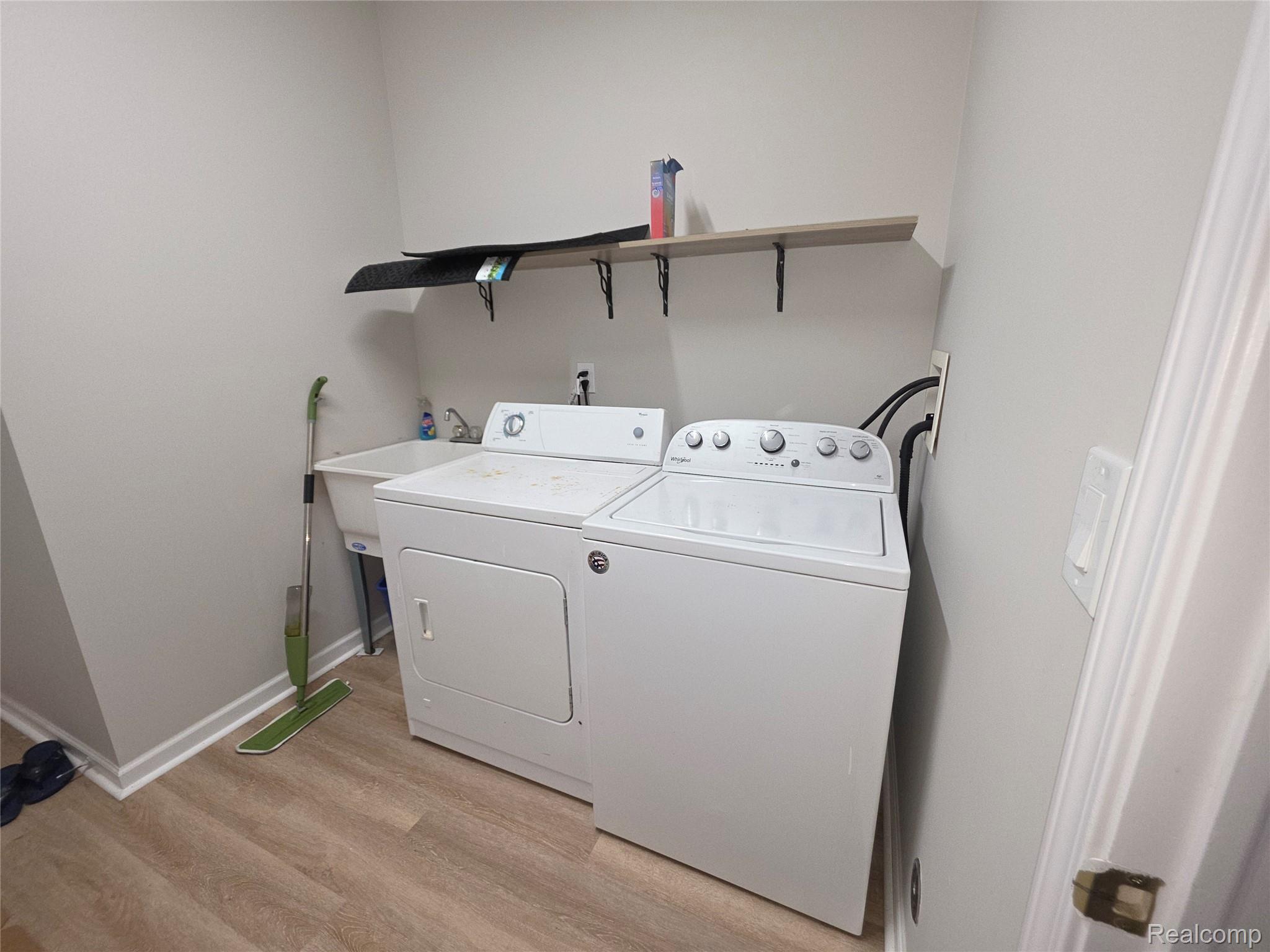 4065 Radcliff Drive Property Photo 11