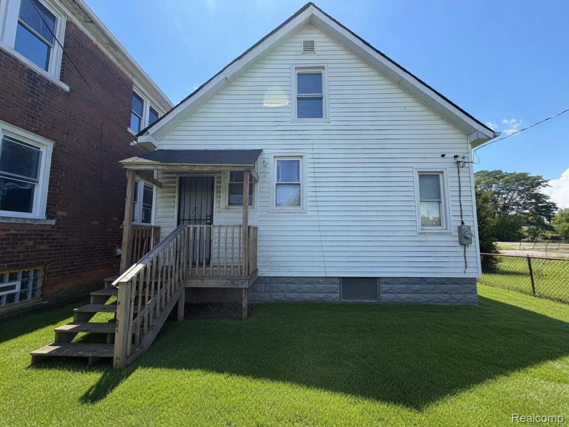 9628 Petoskey Avenue Property Photo 3