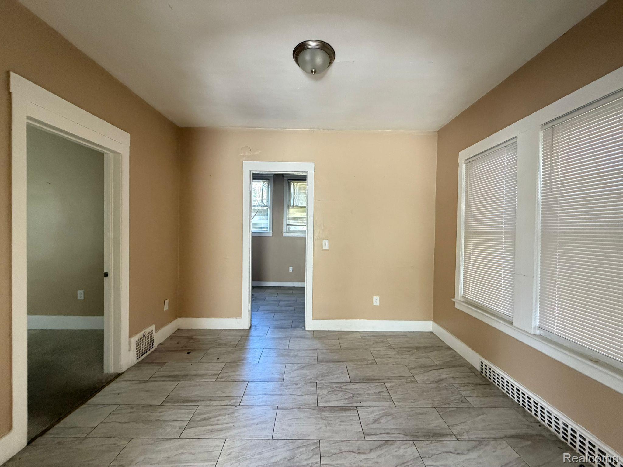 9628 Petoskey Avenue Property Photo 7