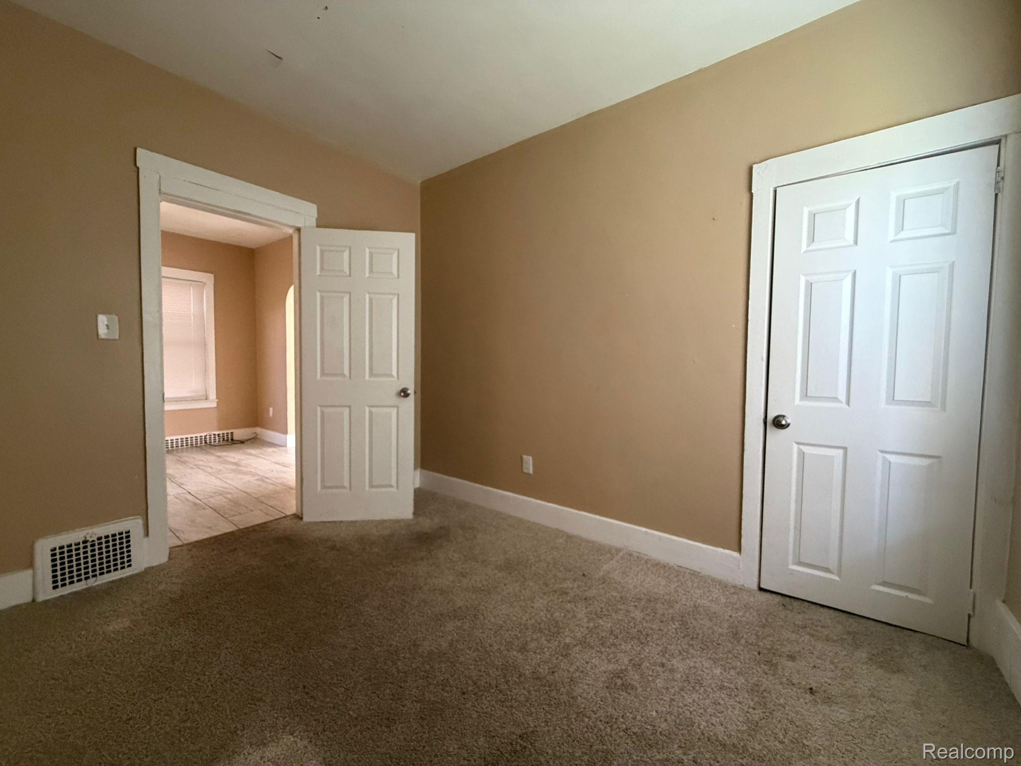 9628 Petoskey Avenue Property Photo 8