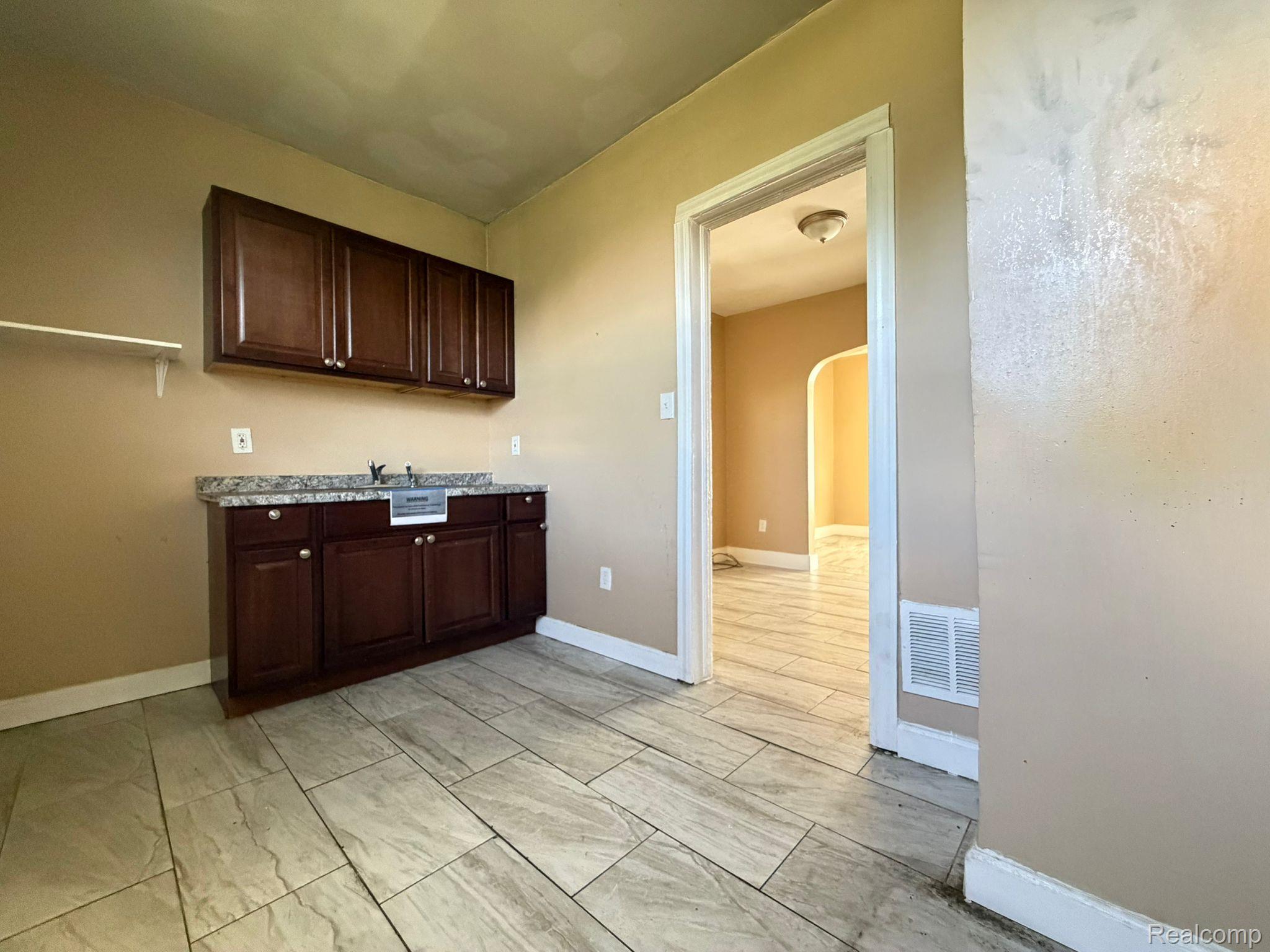 9628 Petoskey Avenue Property Photo 14