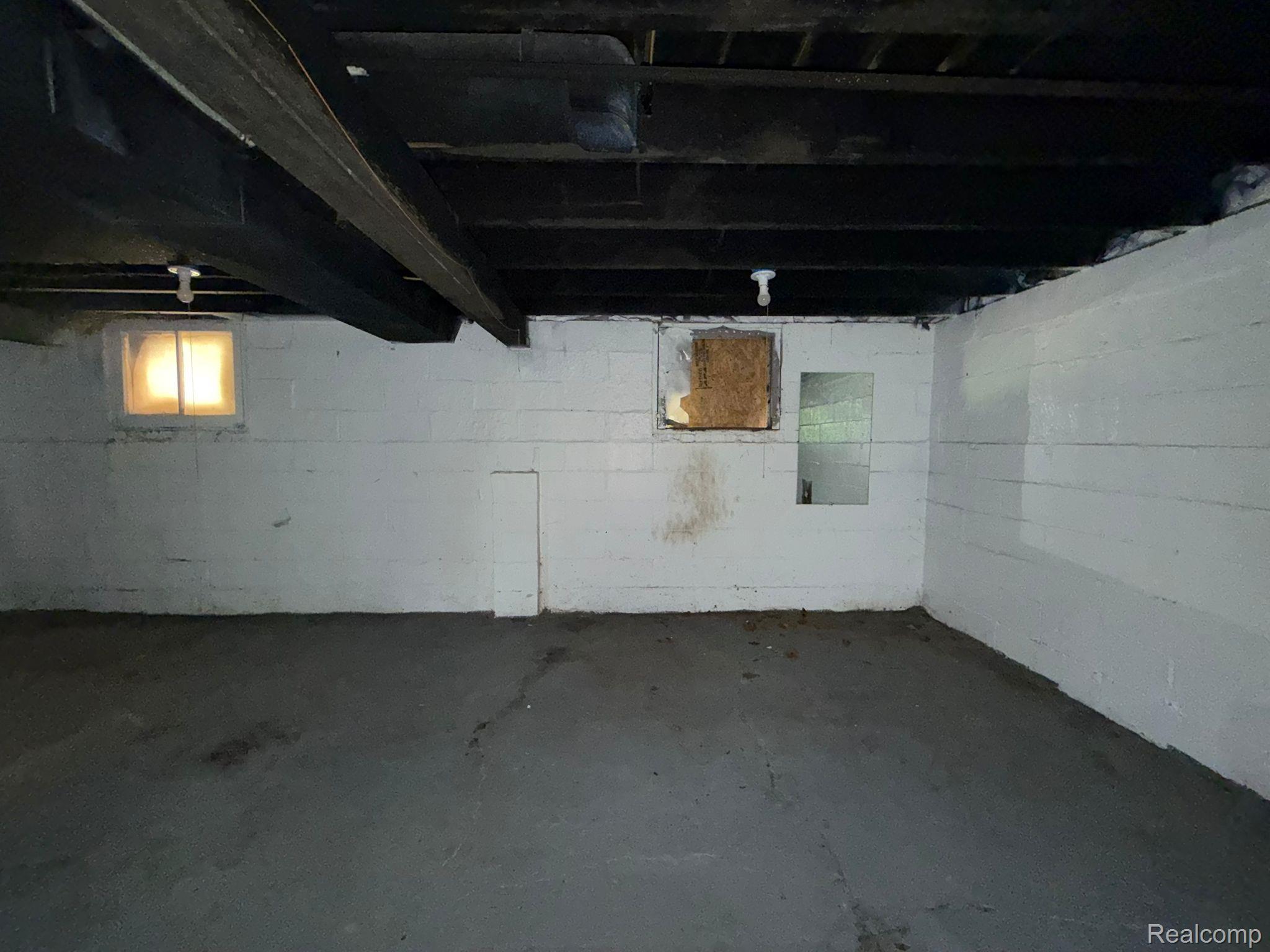 9628 Petoskey Avenue Property Photo 17