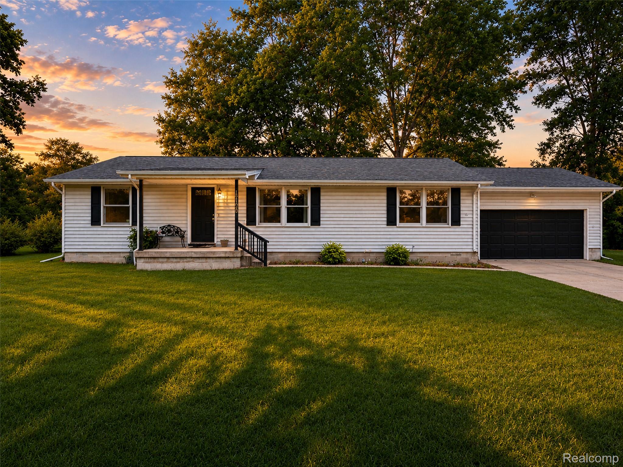 13129 Evelyn Court Property Photo 1
