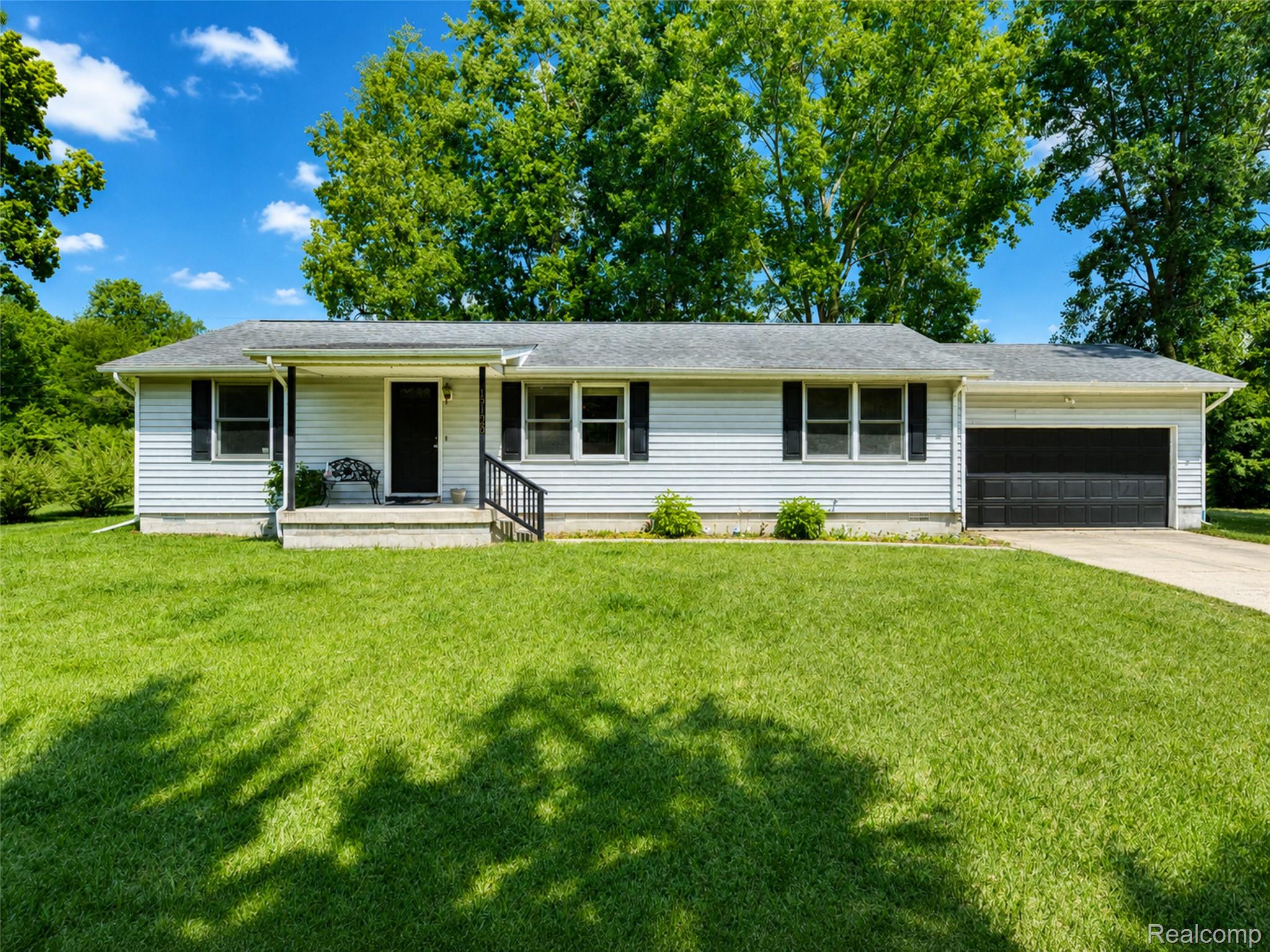13129 Evelyn Court Property Photo 5
