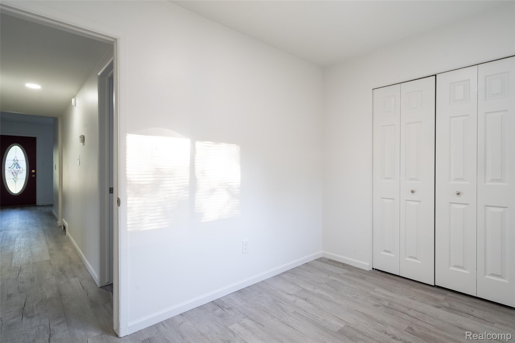 8095 Syracuse Street Property Photo 24