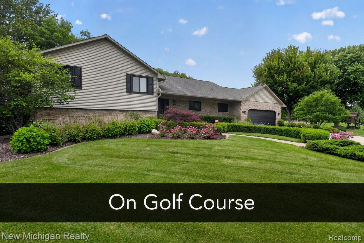1325 Birdie Court Property Photo 1