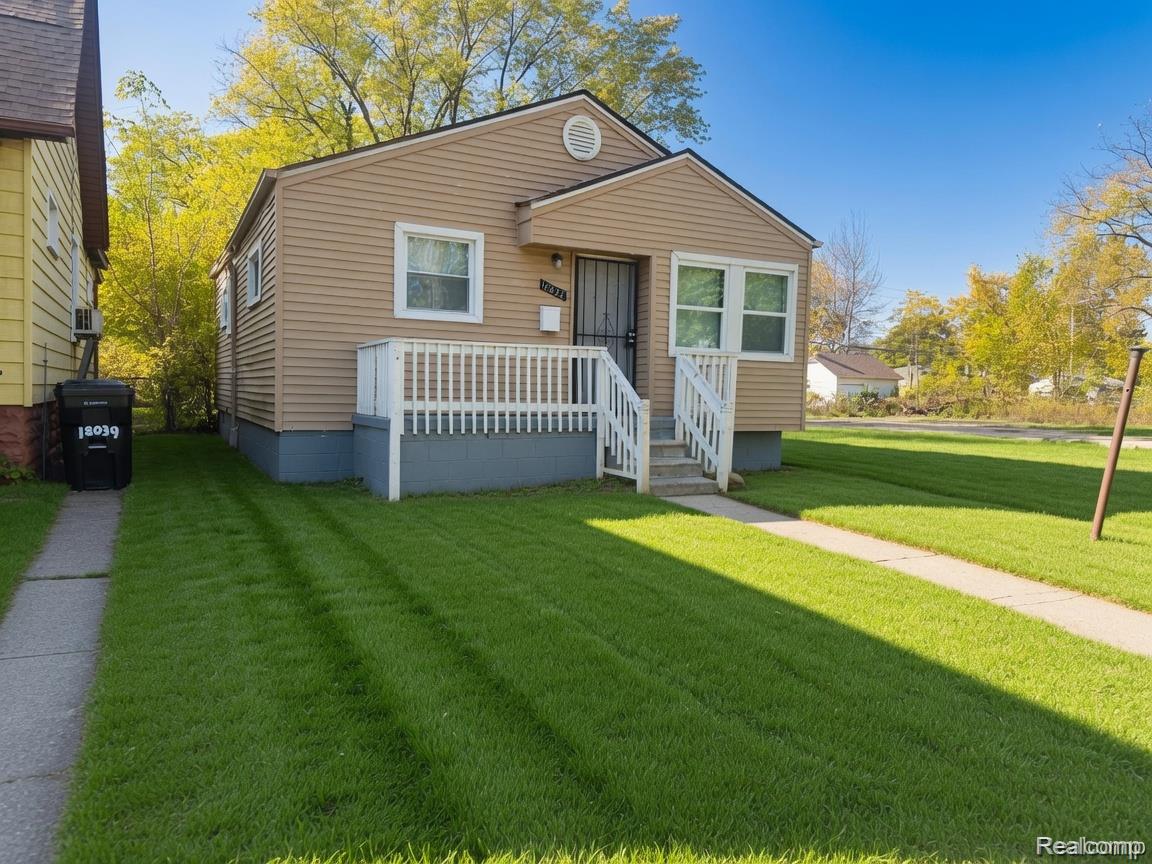 18043 Syracuse Street Property Photo 2