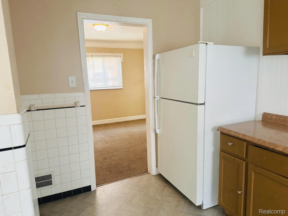 18043 Syracuse Street Property Photo 3