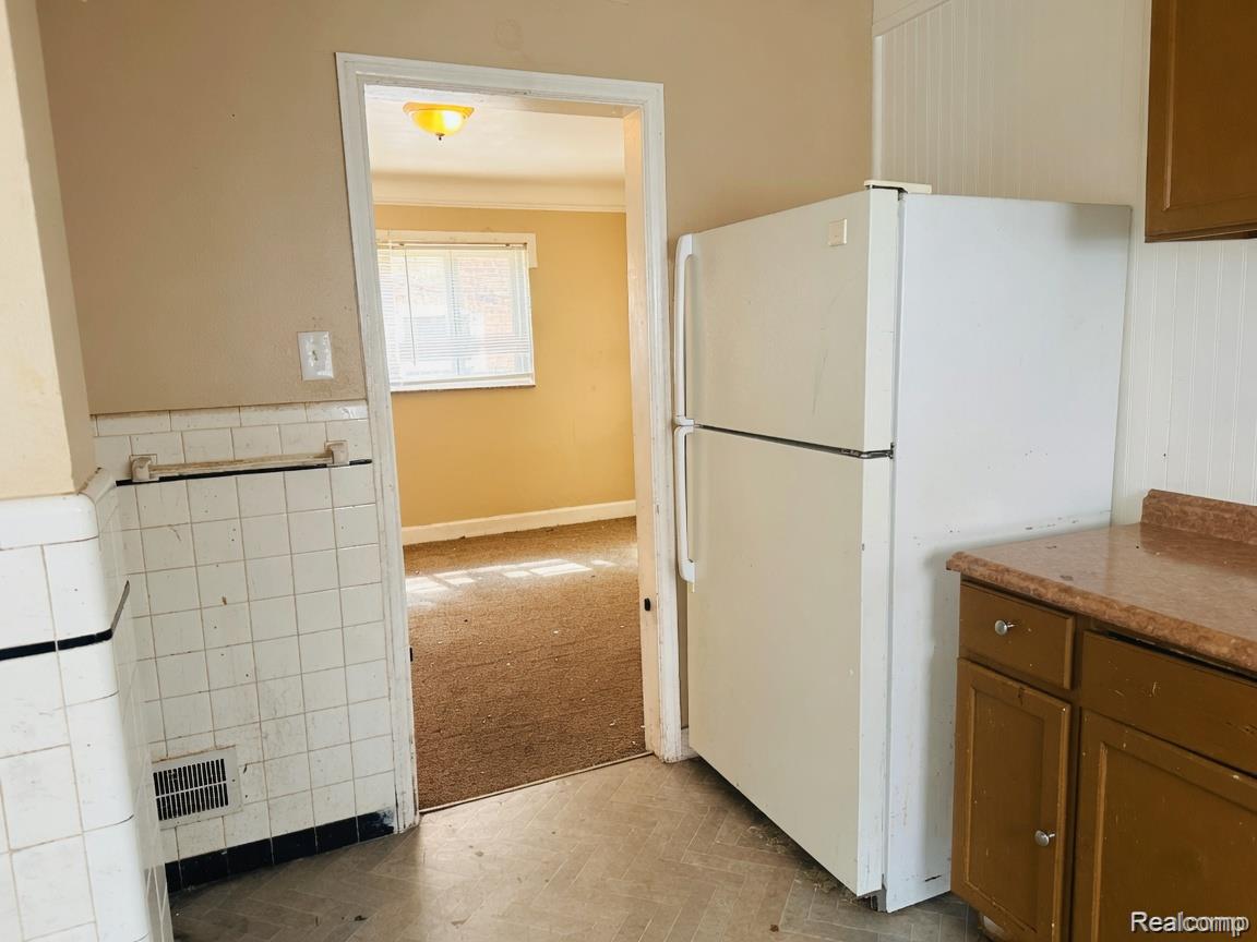 18043 Syracuse Street Property Photo 6