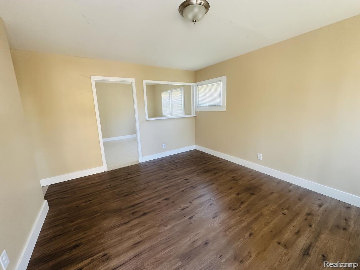 18043 Syracuse Street Property Photo 8