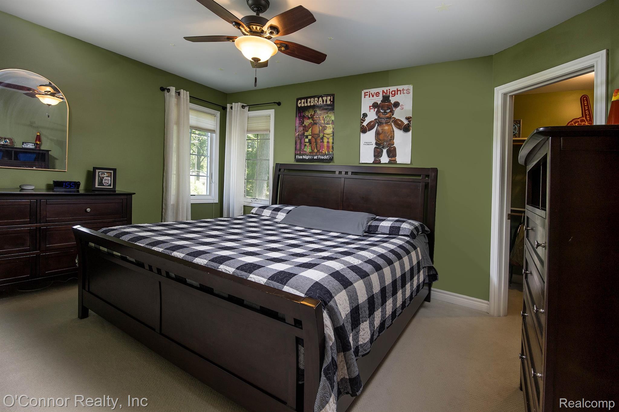 3239 Turnberry Property Photo 24