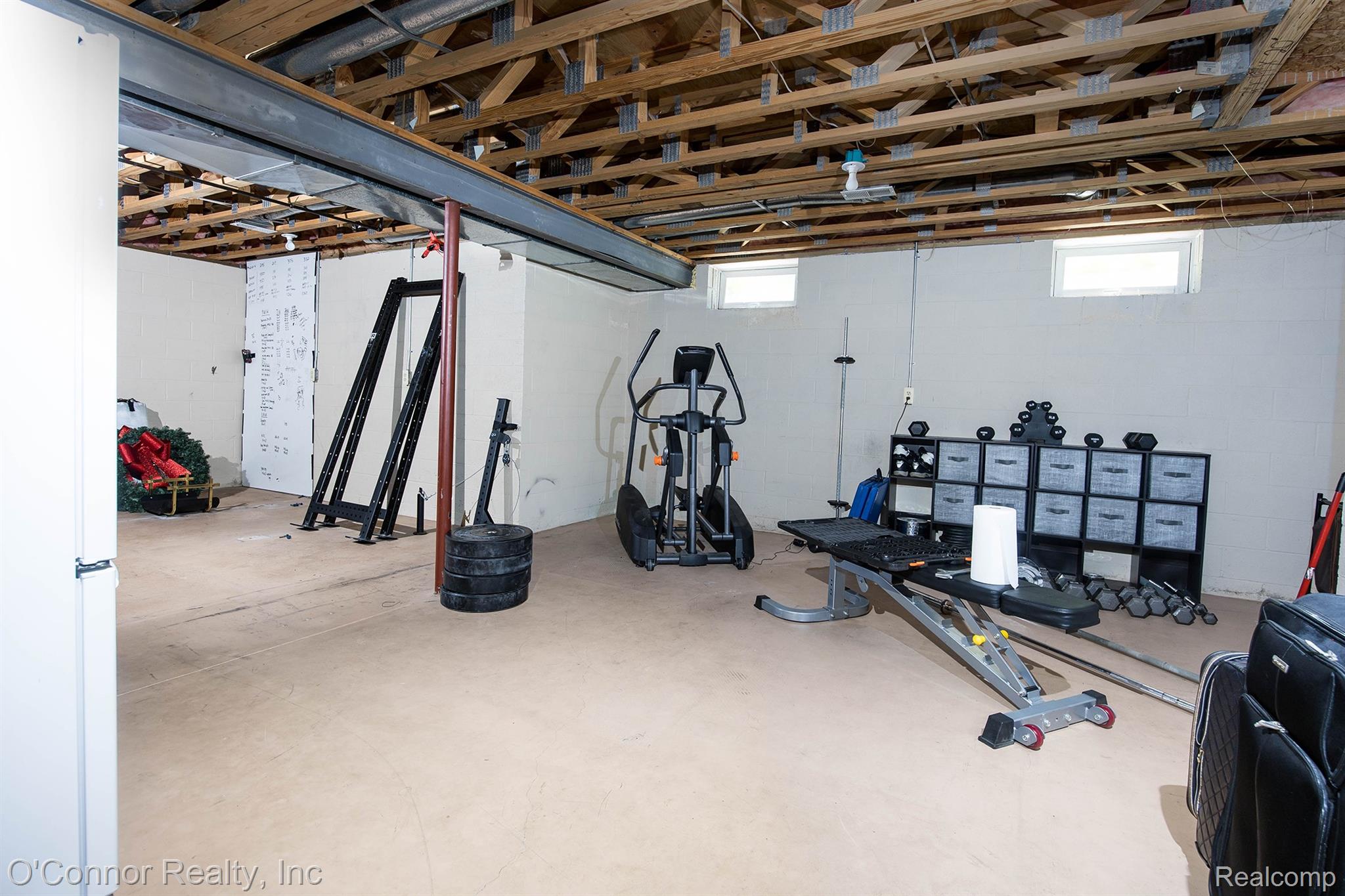 3239 Turnberry Property Photo 31