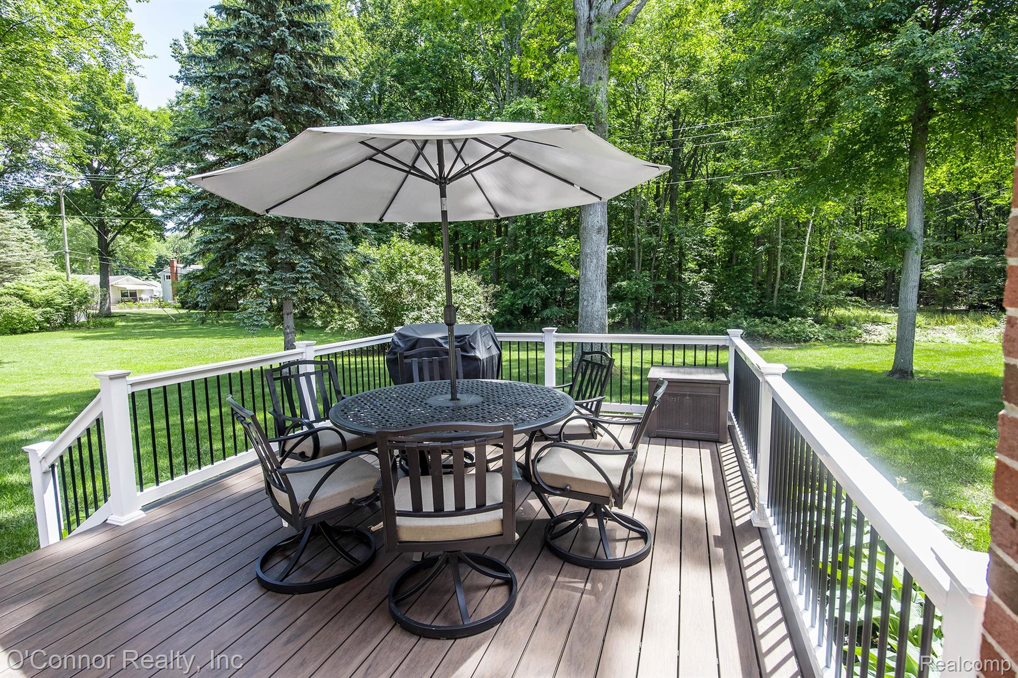 3239 Turnberry Property Photo 43