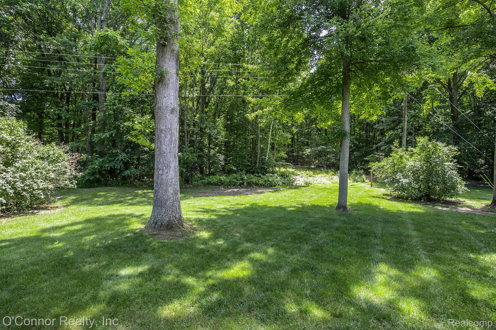 3239 Turnberry Property Photo 44