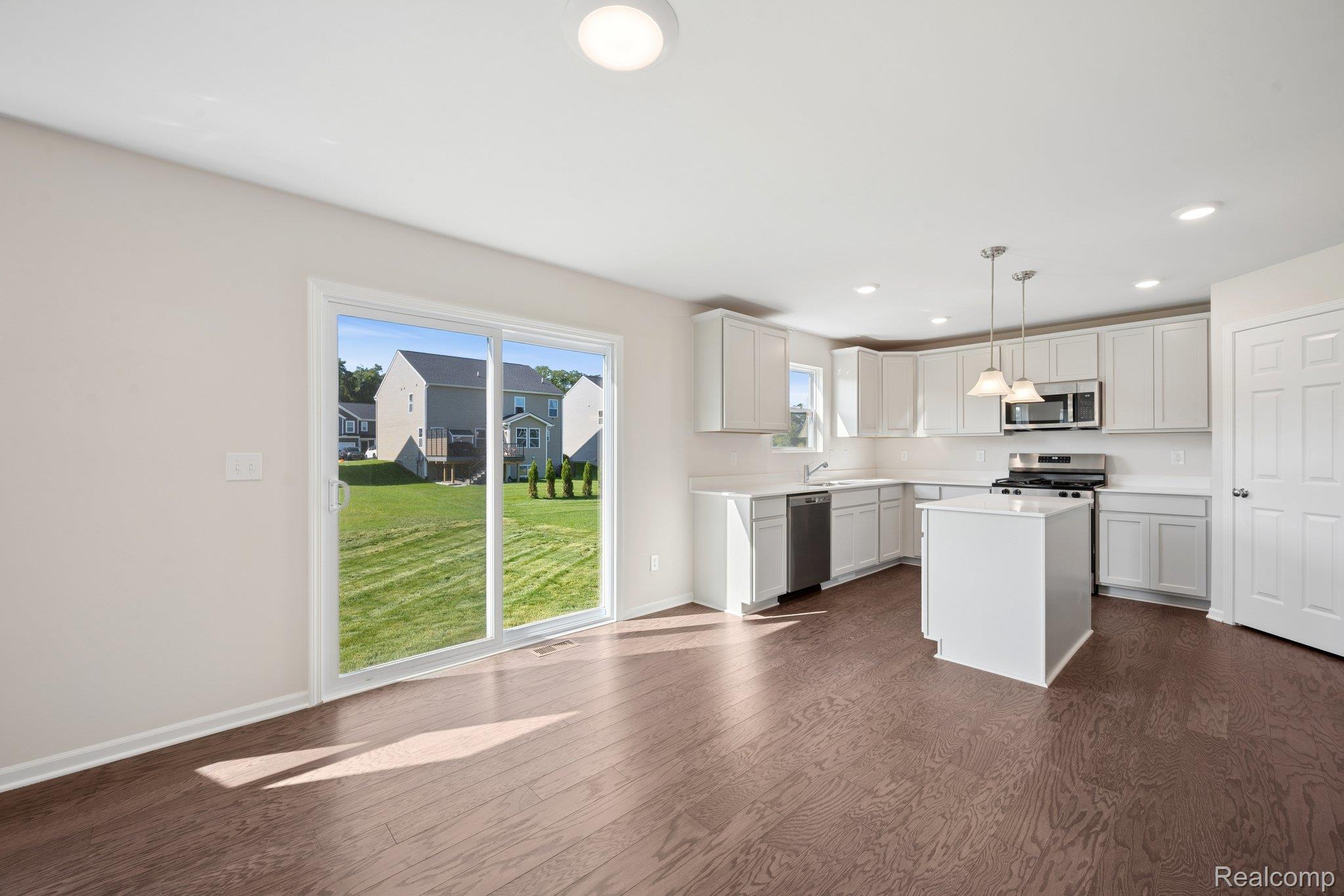 610 Harvest Way Property Photo 8