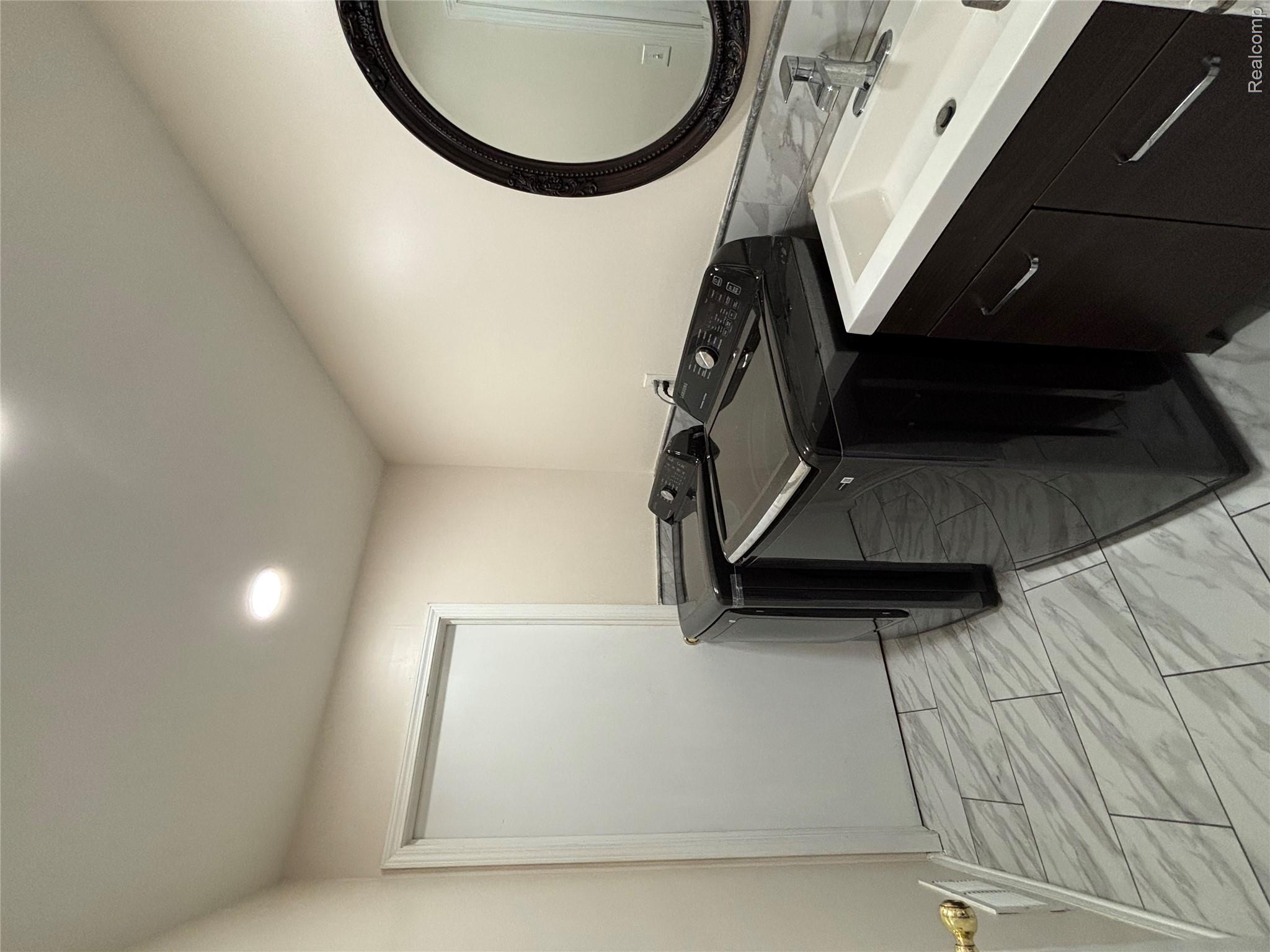 5477 Victory Circle Property Photo 24