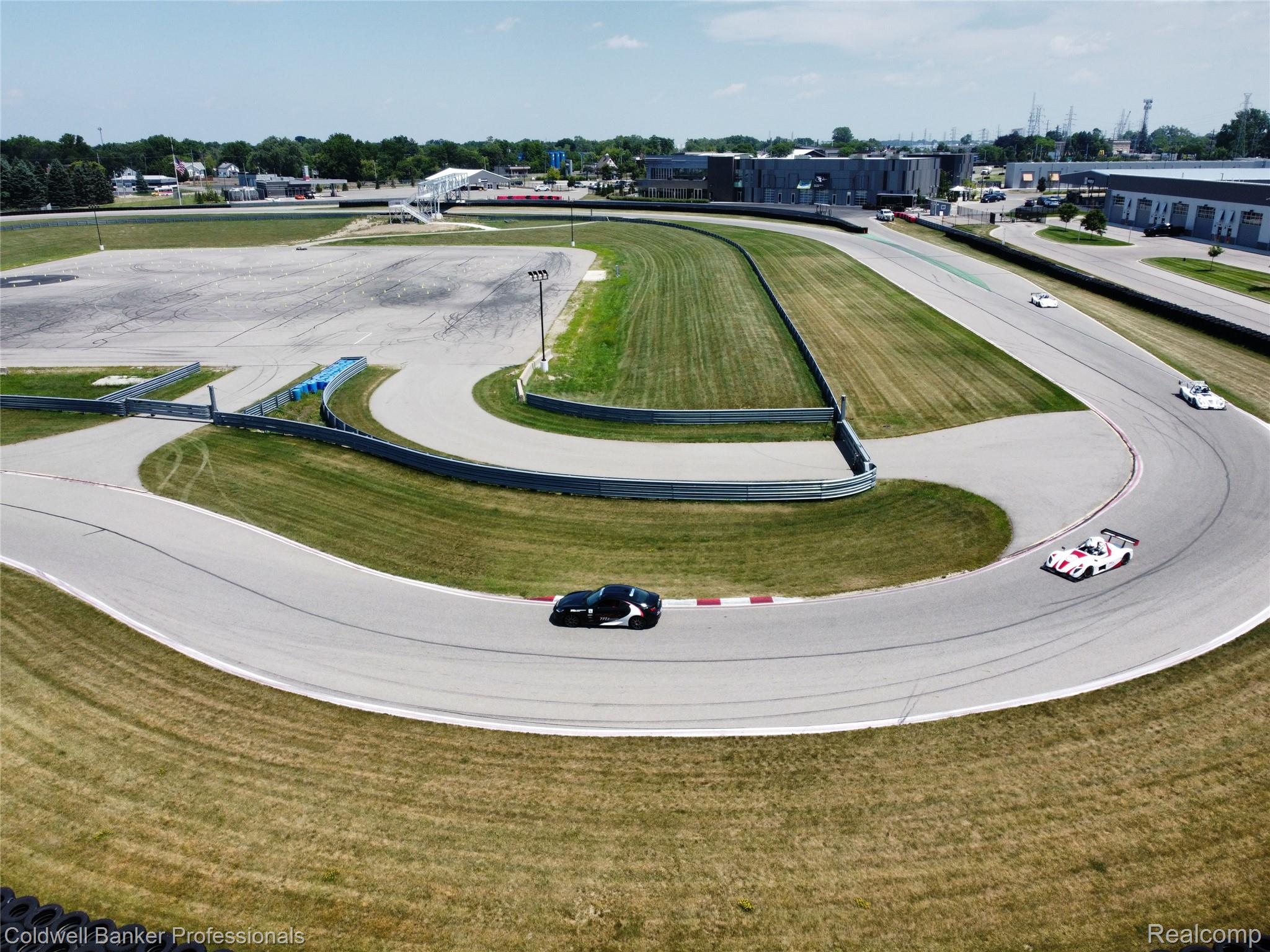 145 Pit Lane Property Photo 24