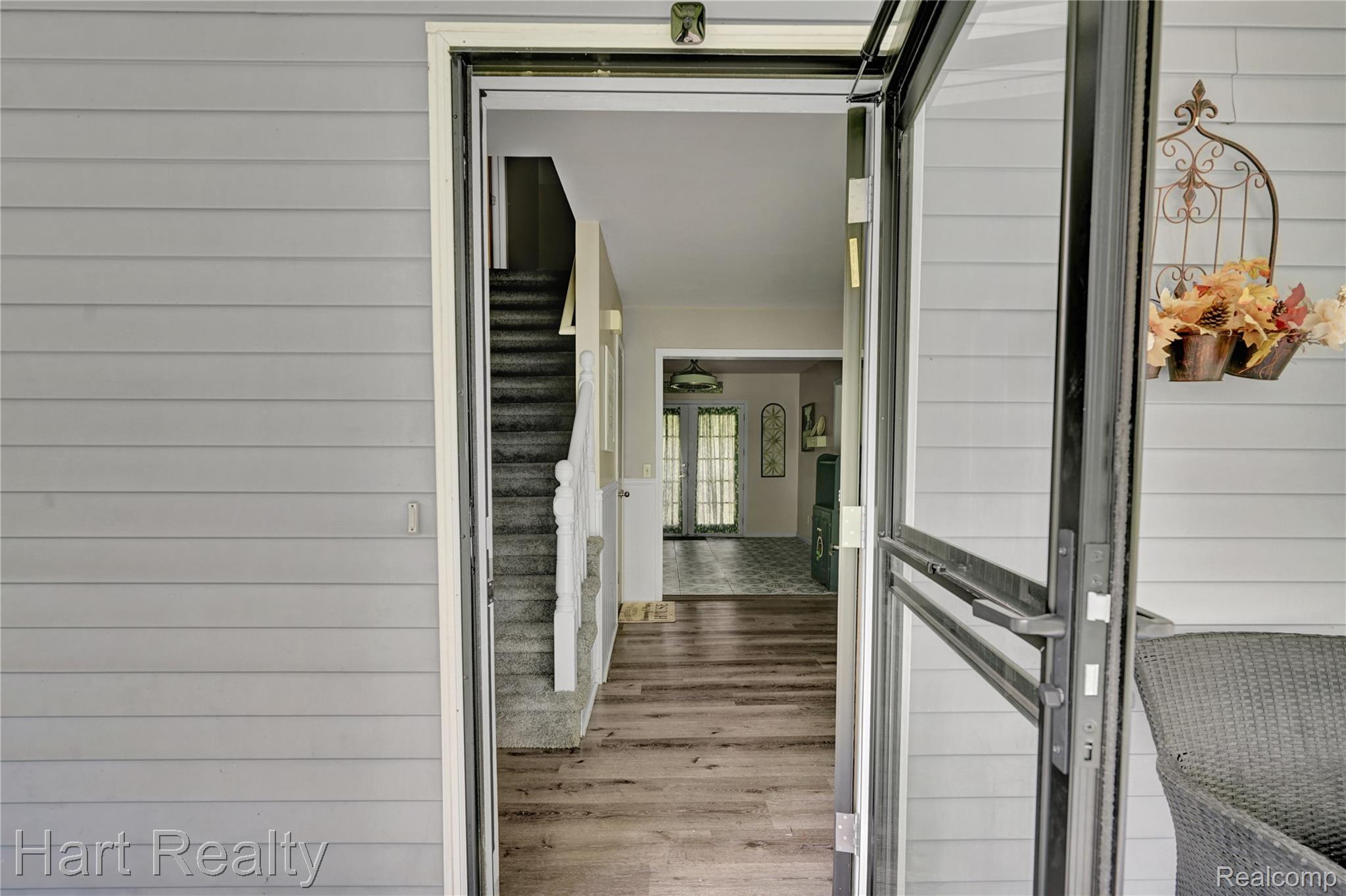 7167 Brown School Road Property Photo 6