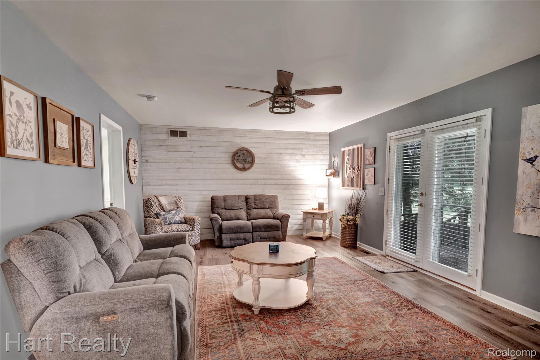 7167 Brown School Road Property Photo 15