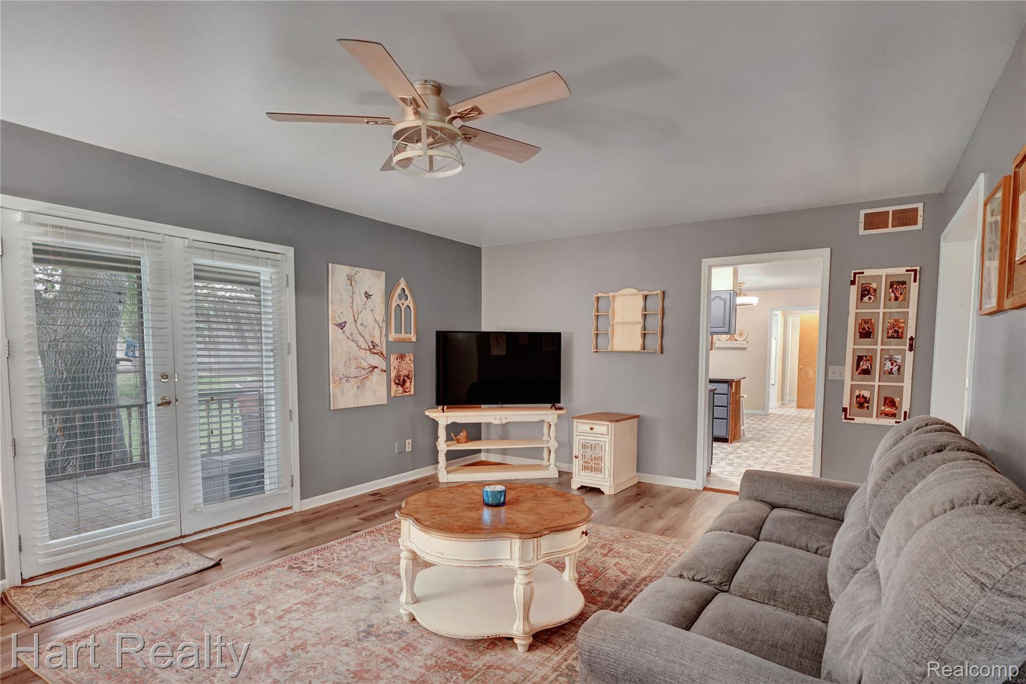 7167 Brown School Road Property Photo 16