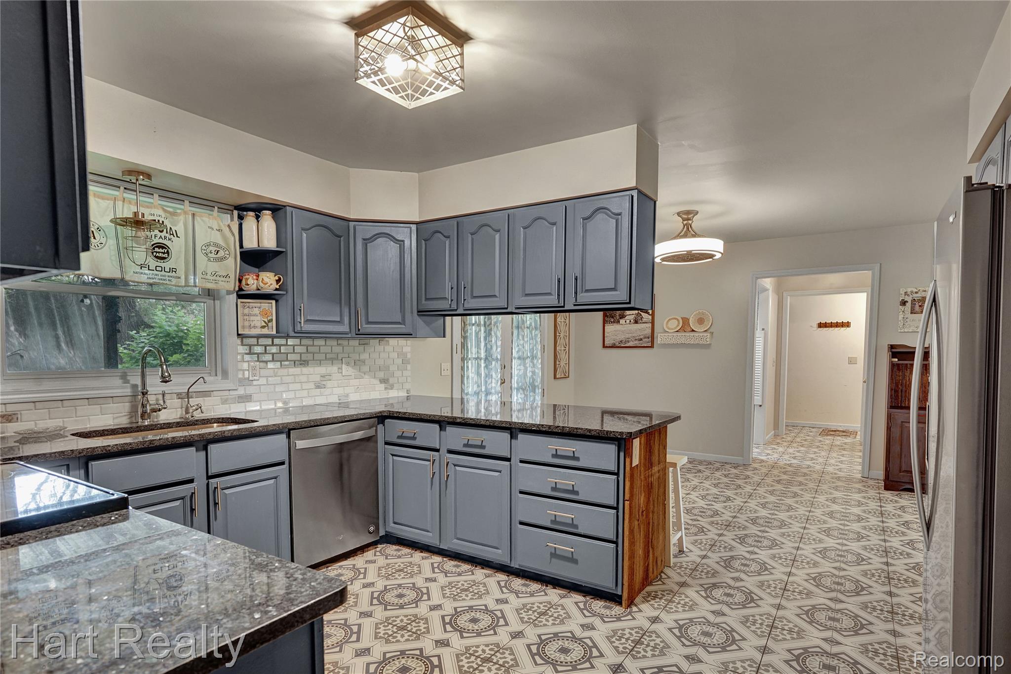 7167 Brown School Road Property Photo 17