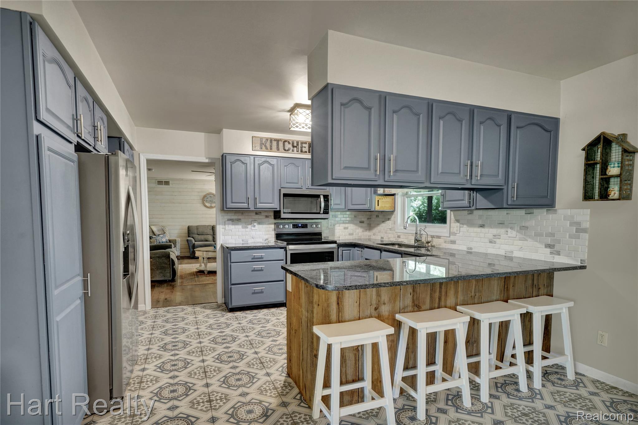 7167 Brown School Road Property Photo 20