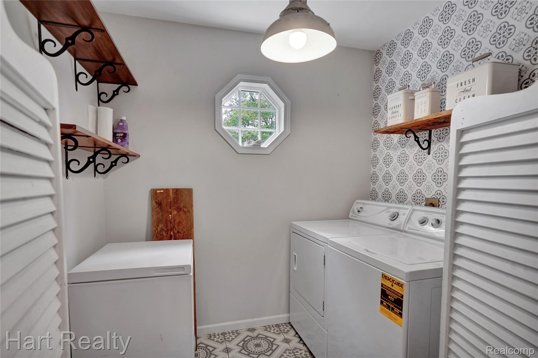 7167 Brown School Road Property Photo 28