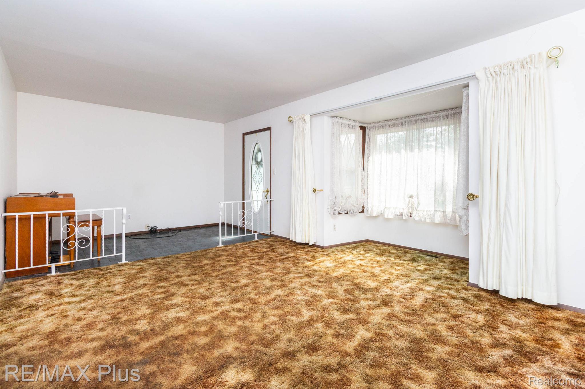3350 N Belsay Road Property Photo 9