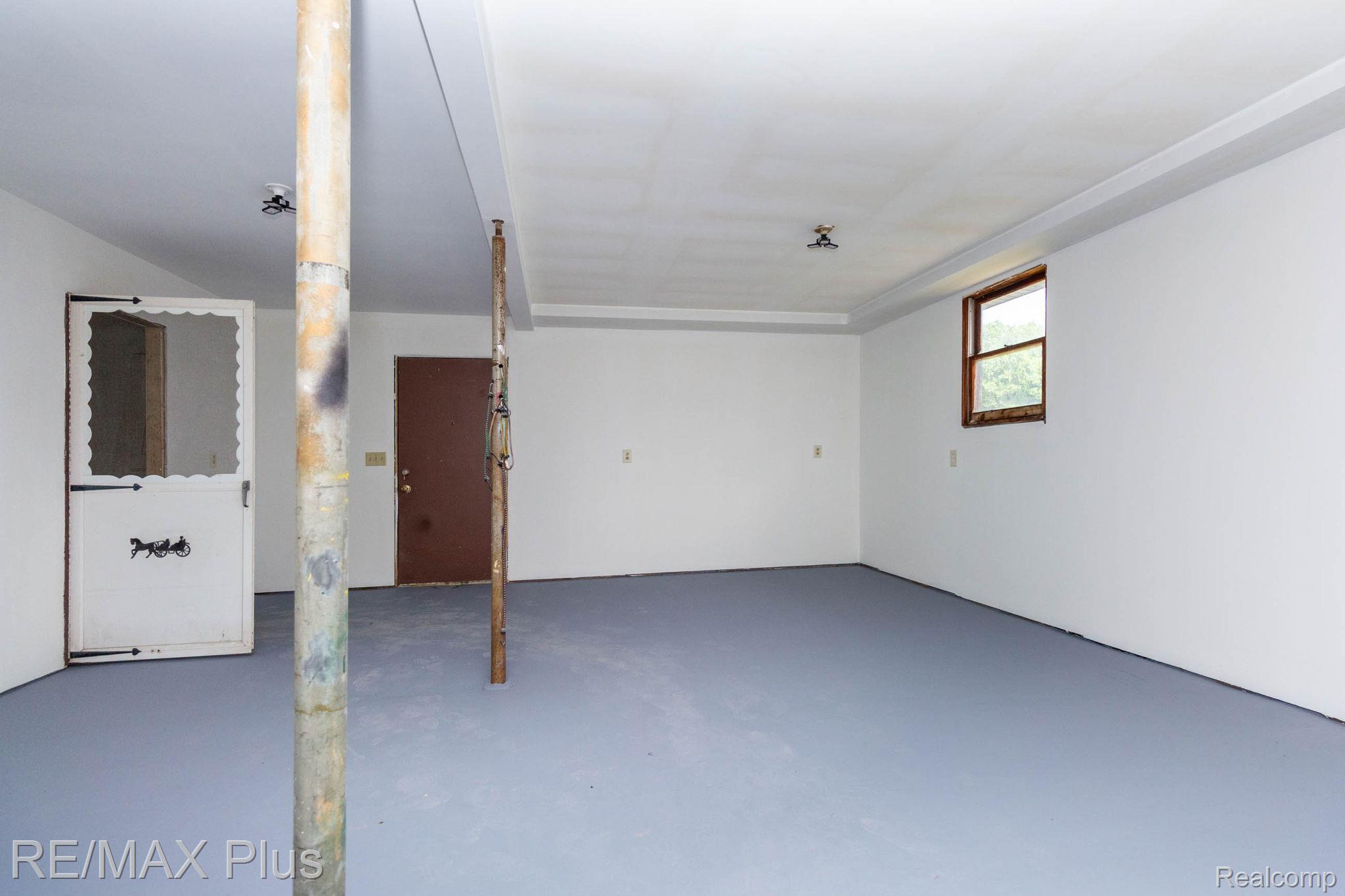 3350 N Belsay Road Property Photo 28