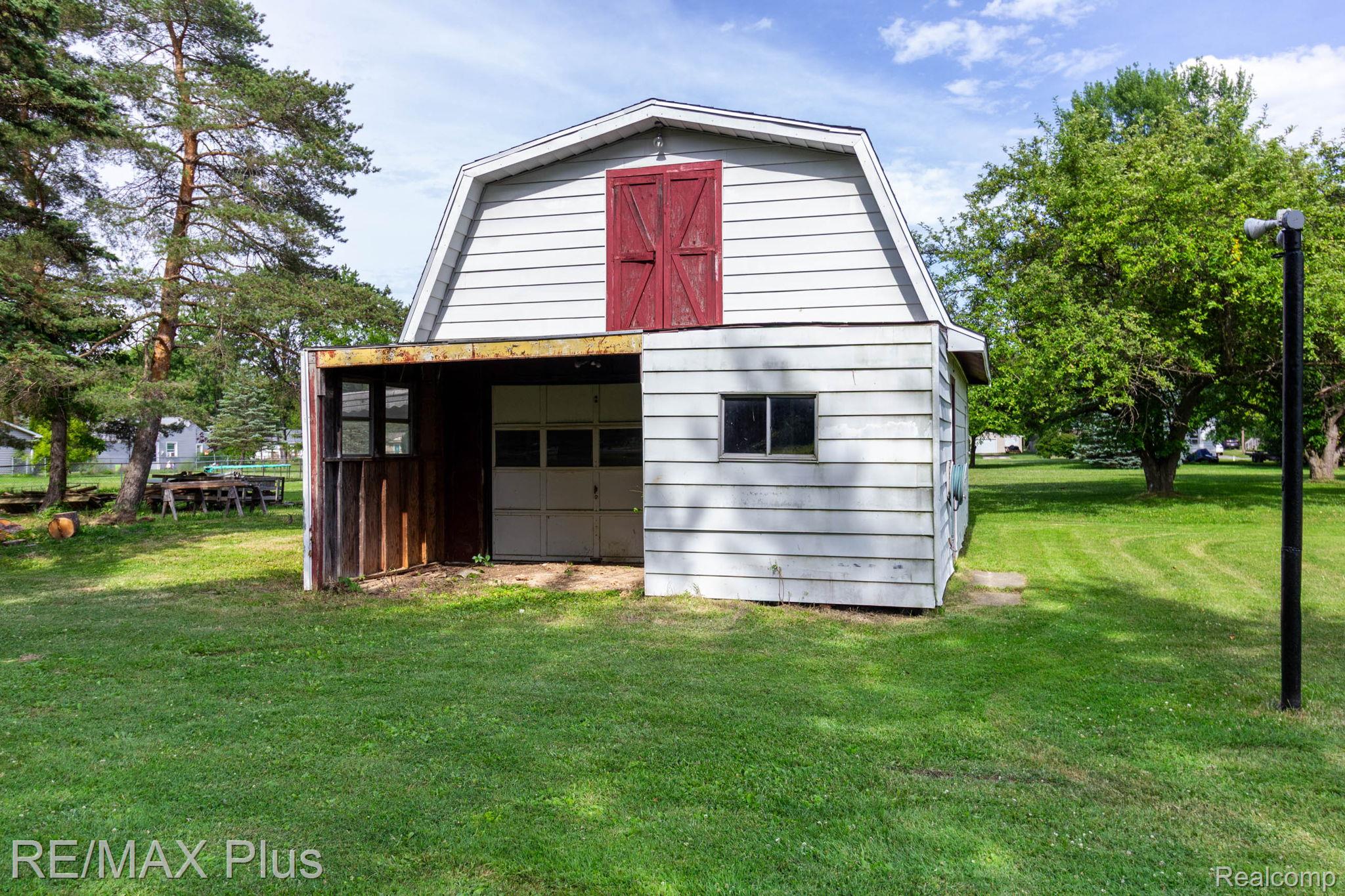 3350 N Belsay Road Property Photo 37