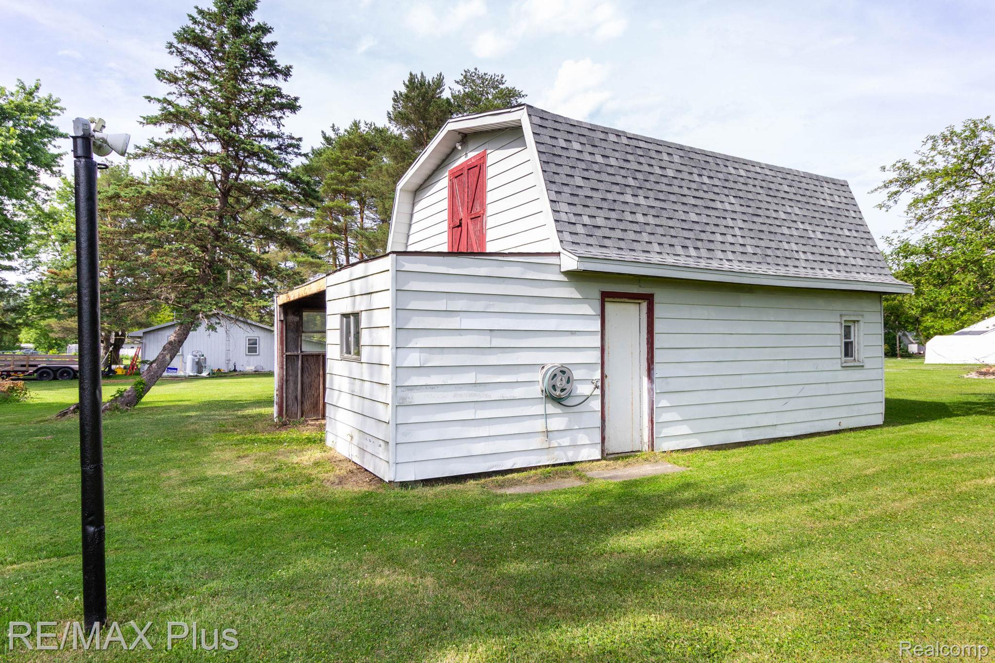 3350 N Belsay Road Property Photo 38