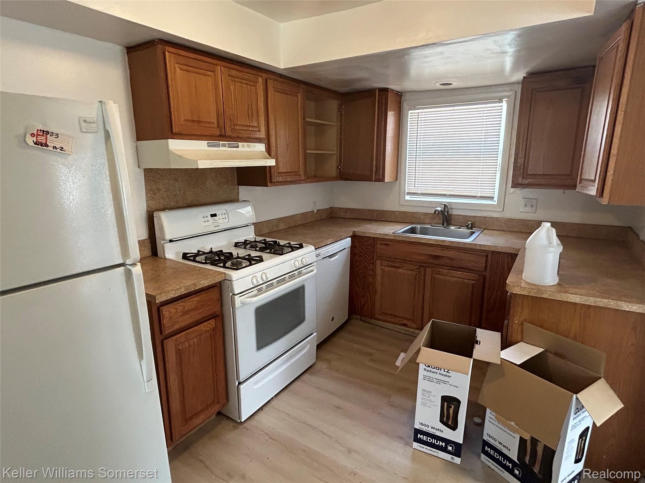 23076 Melrose Avenue Property Photo 17