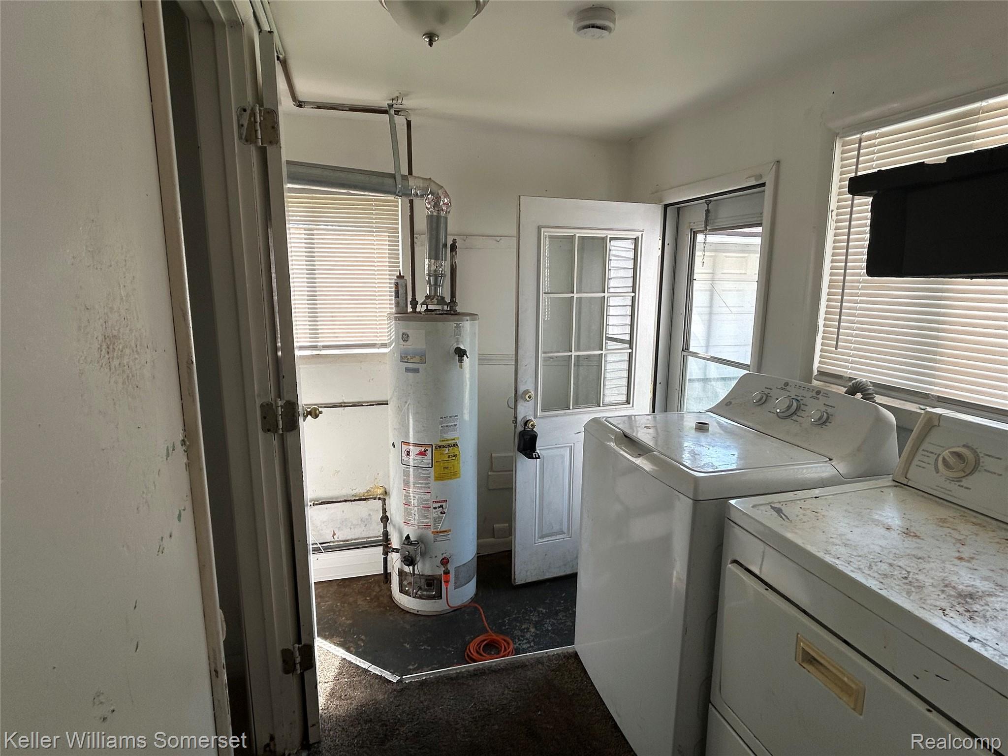 23076 Melrose Avenue Property Photo 18