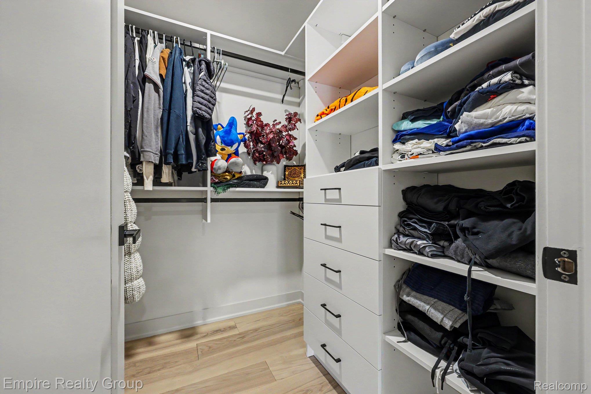 4340 Queens Way Property Photo 24
