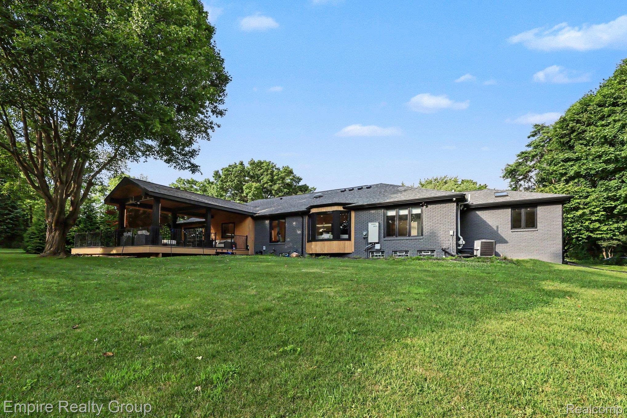 4340 Queens Way Property Photo 54