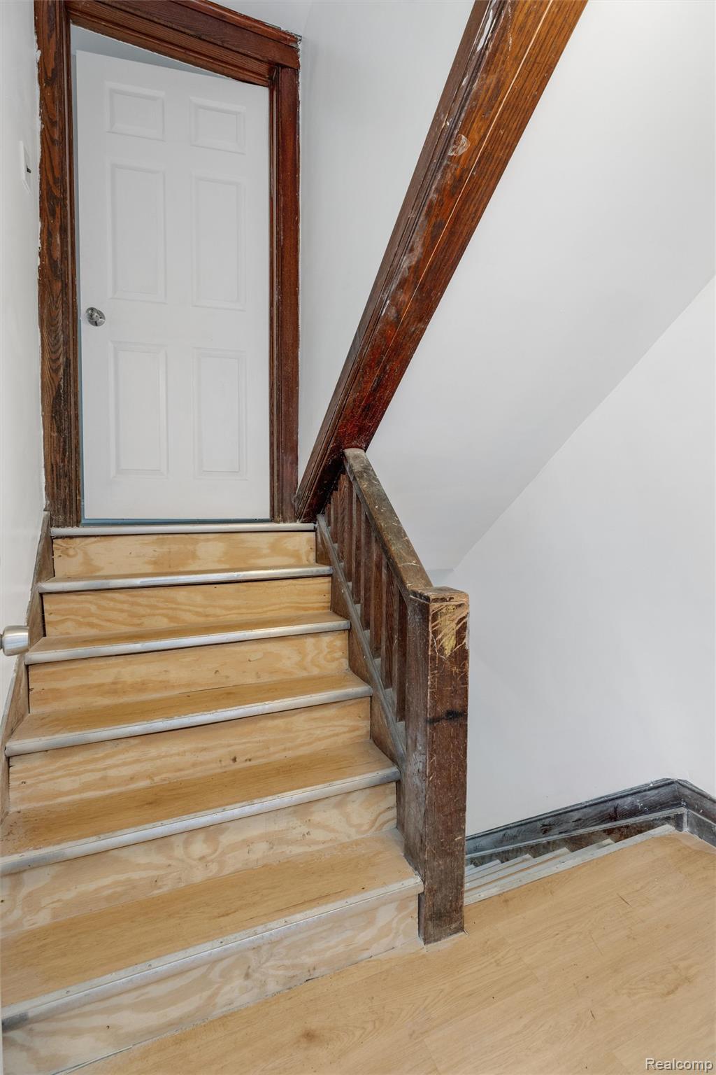 121 Colorado Street Property Photo 32