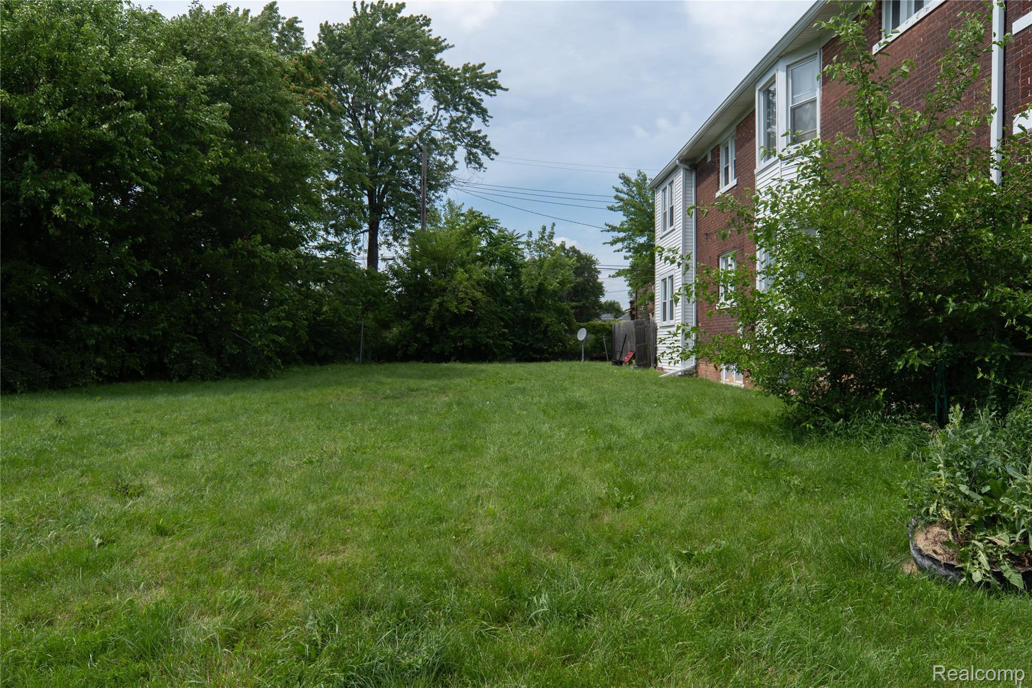 1704 W Euclid Street Property Photo 4