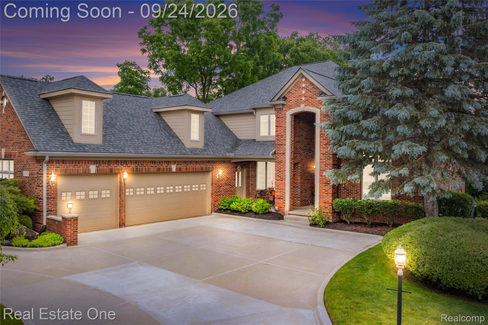 29370 Kennedy Court Property Photo 1