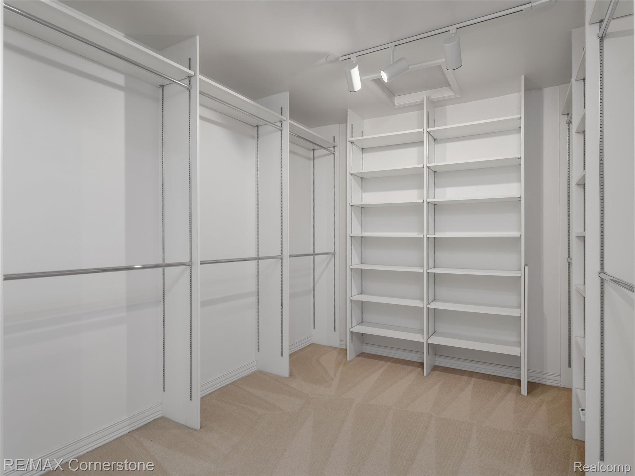 13780 Eaton Drive Property Photo 16