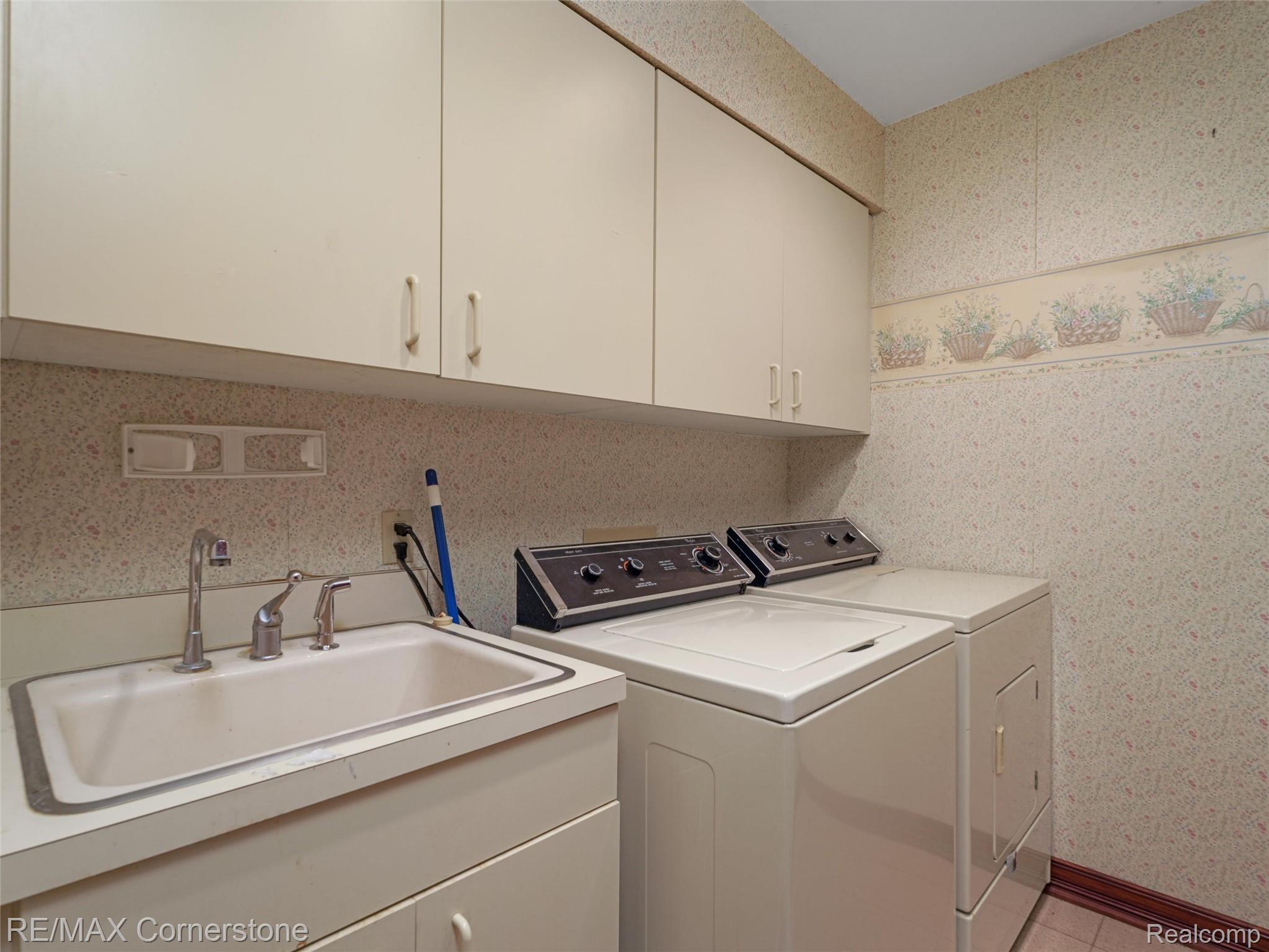 13780 Eaton Drive Property Photo 28