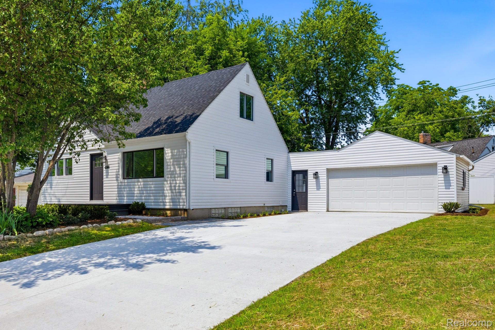 4166 Grayton Drive Property Photo 4
